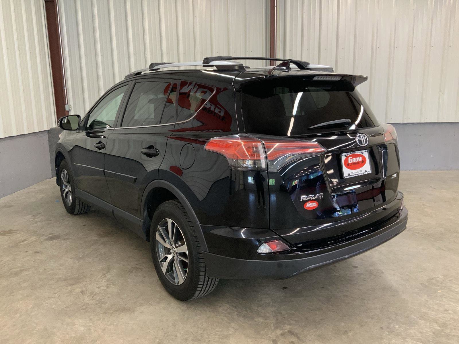 Used 2016 Toyota RAV4 XLE FWD image 11