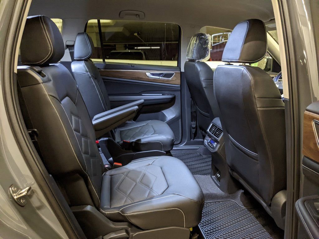 New 2026 Volkswagen Atlas SE image 24