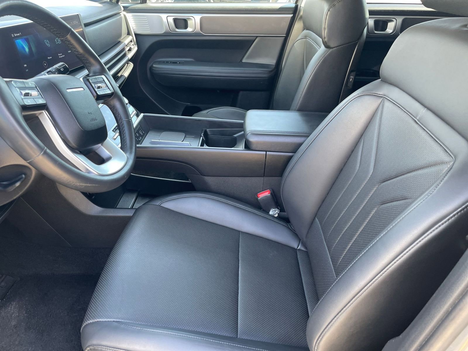 Used 2025 Hyundai Santa Fe SEL image 28
