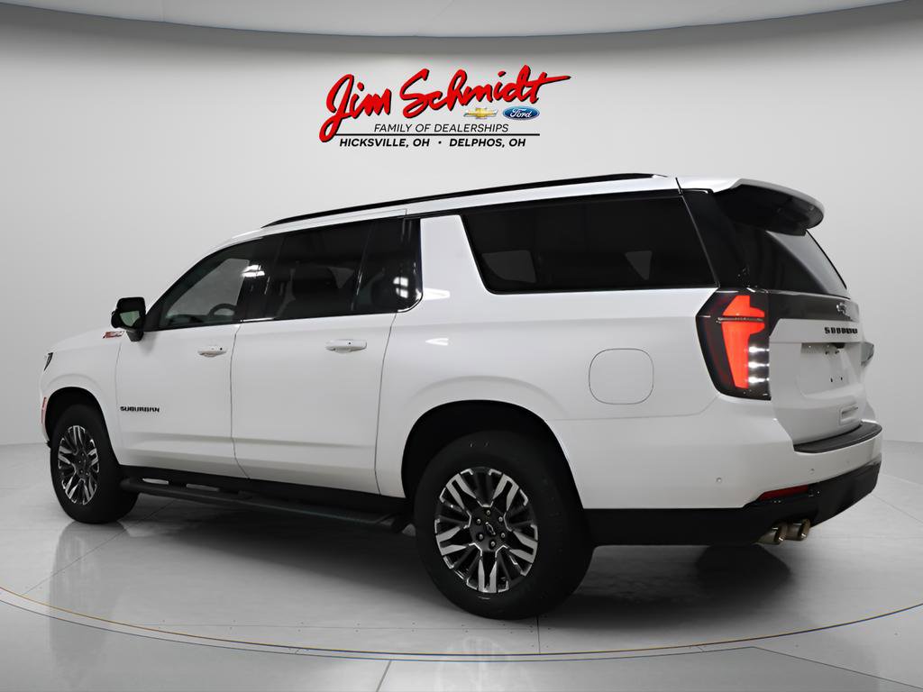 Used 2025 Chevrolet Suburban Z71 image 4