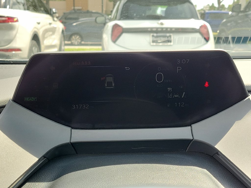 Used 2025 Toyota Prius LE FWD image 26