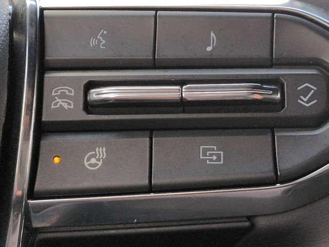 Used 2025 GMC Yukon Denali AWD/4WD image 19