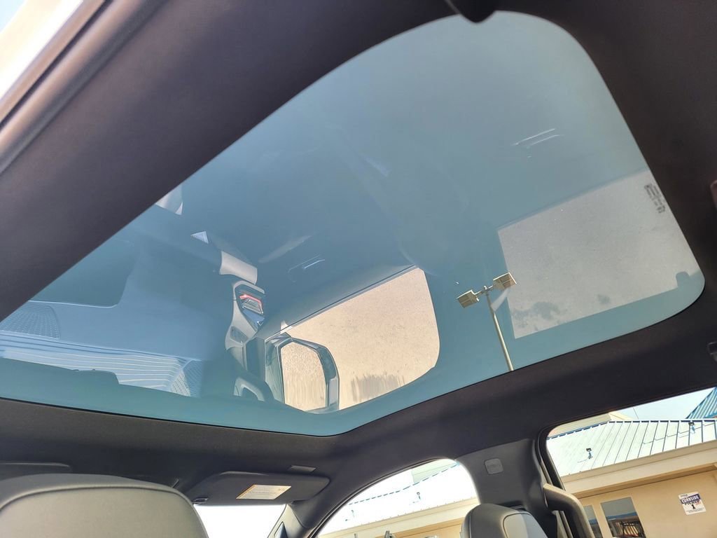 New 2025 Chevrolet Silverado EV RST AWD/4WD image 7