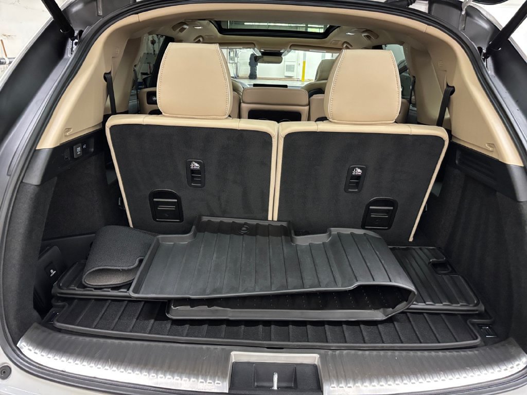 Certified 2025 Acura MDX w/ Advance Package AWD/4WD image 17
