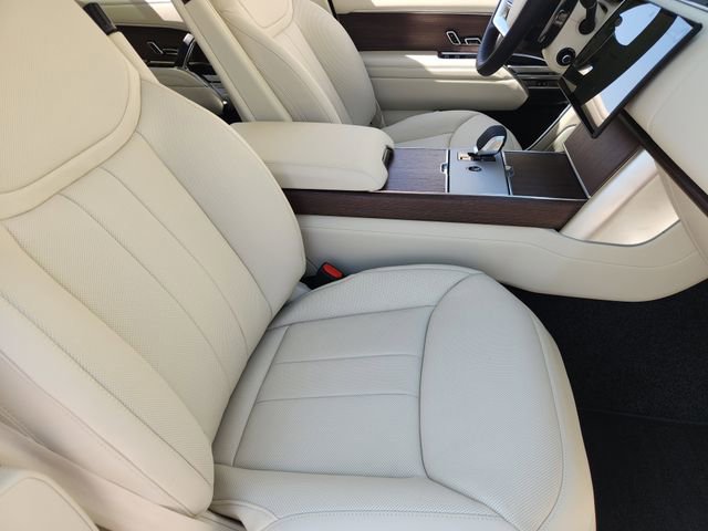 New 2026 Land Rover Range Rover SE AWD/4WD image 9