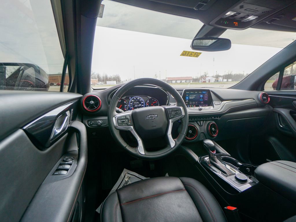 Used 2022 Chevrolet Blazer RS w/ Enhanced Convenience Package image 16
