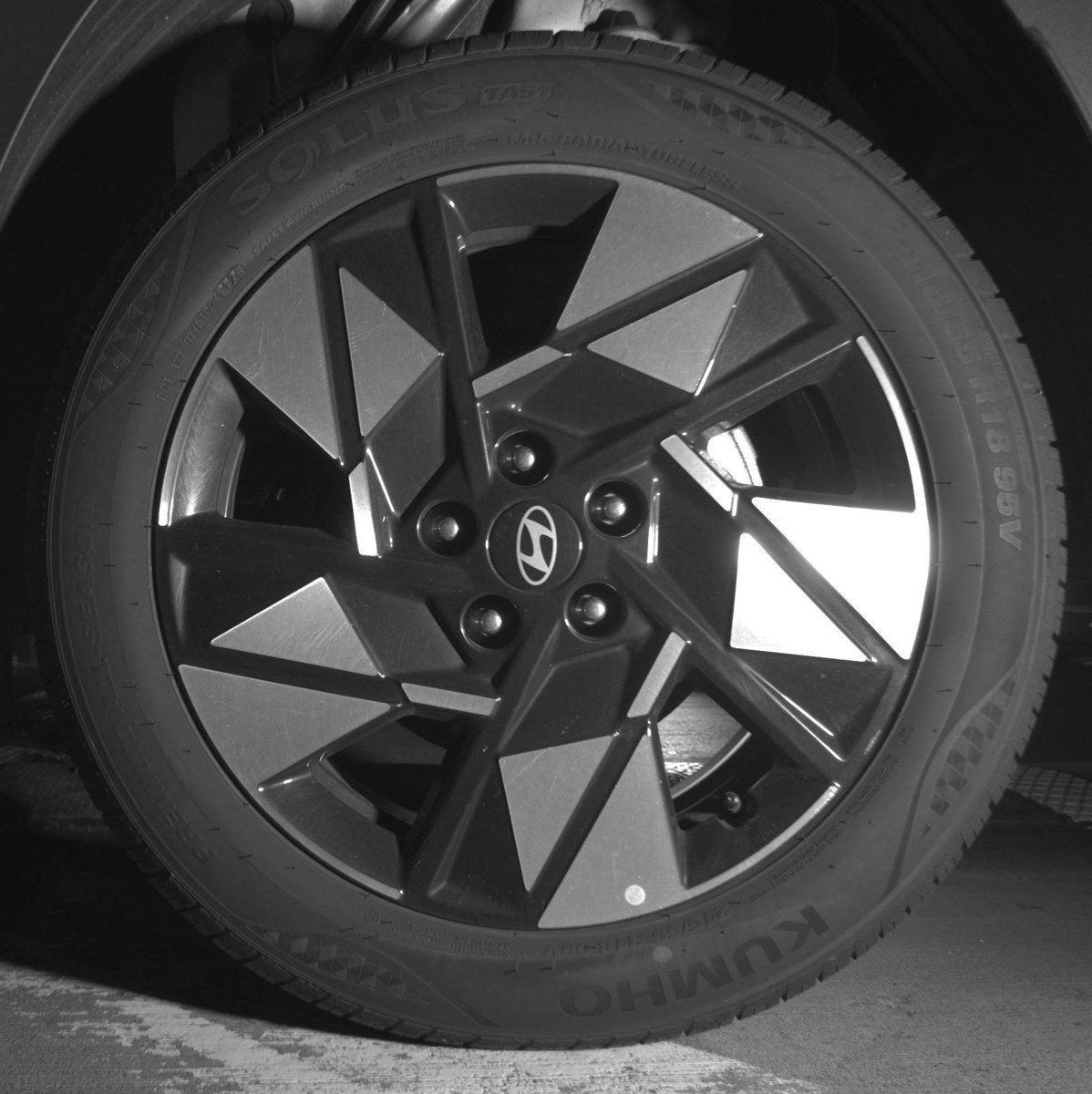 Used 2025 Hyundai Kona SEL image 14