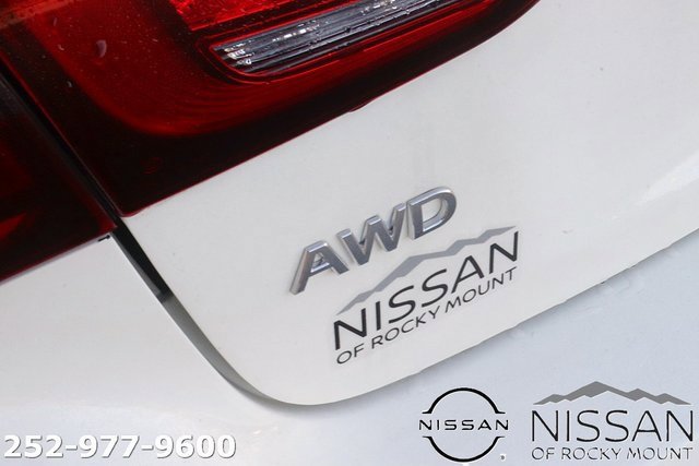 Used 2023 INFINITI Q50 Luxe w/ Cargo Package image 10