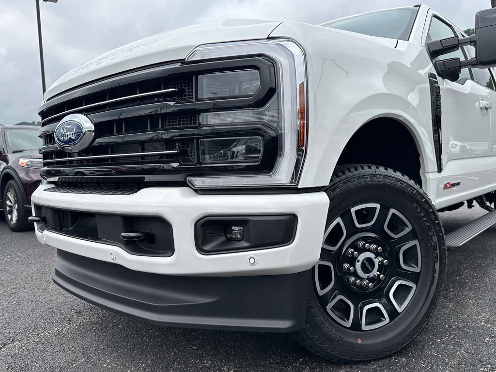 New 2026 Ford F350 Platinum w/ FX4 Off-Road Package AWD/4WD image 36