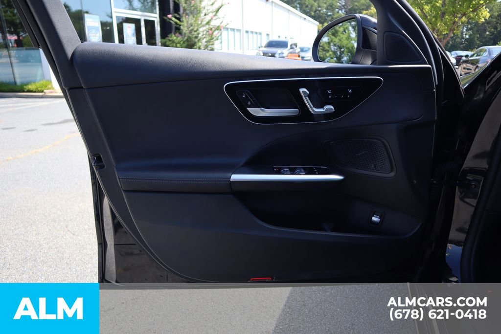 Used 2025 Mercedes-Benz C 300 Sedan image 16