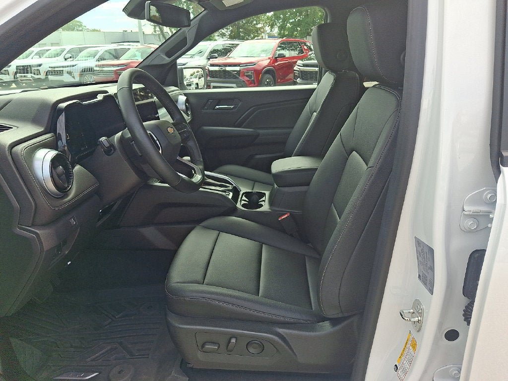 Certified 2023 Chevrolet Colorado LT w/ LT Convenience Package III AWD/4WD image 15
