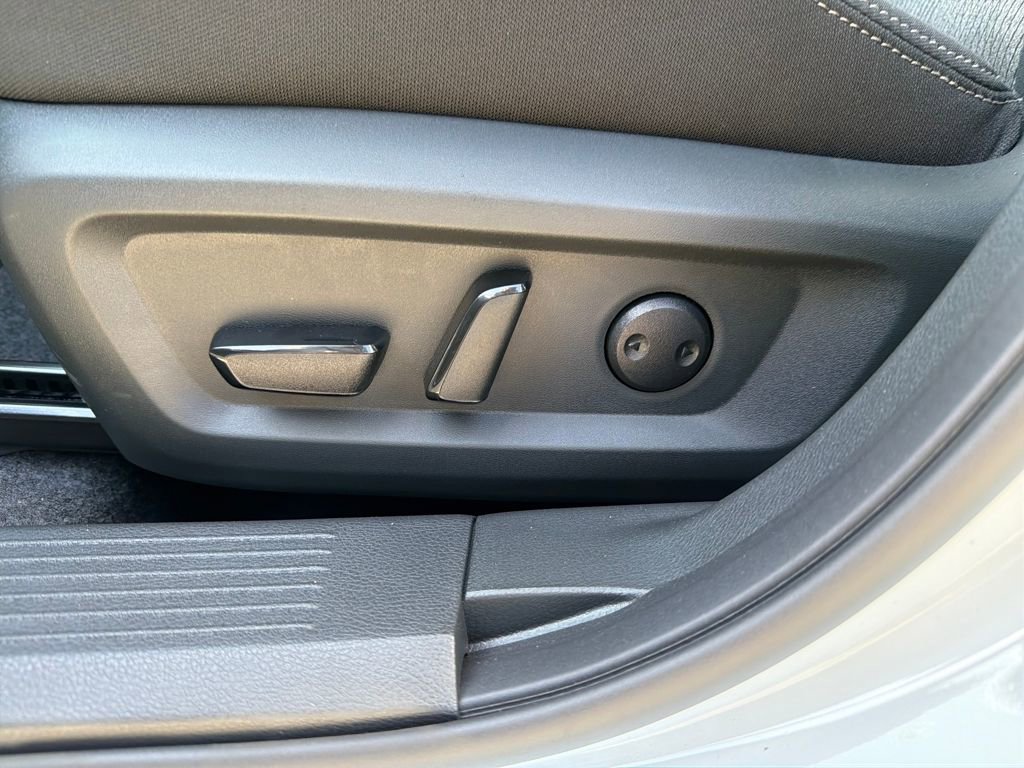 New 2026 Nissan Rogue SV image 15