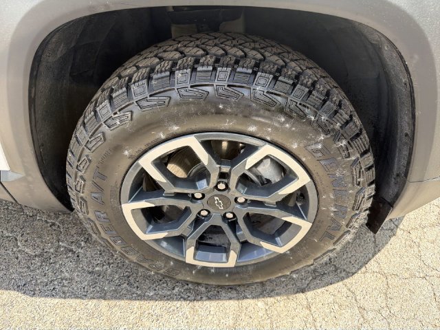 Certified 2025 Chevrolet Equinox ACTIV w/ Safety and Technology Package FWD image 15