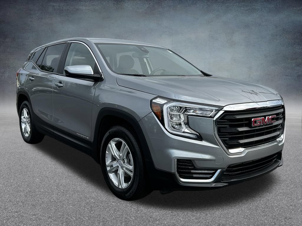 Used 2023 GMC Terrain SLE FWD image 2