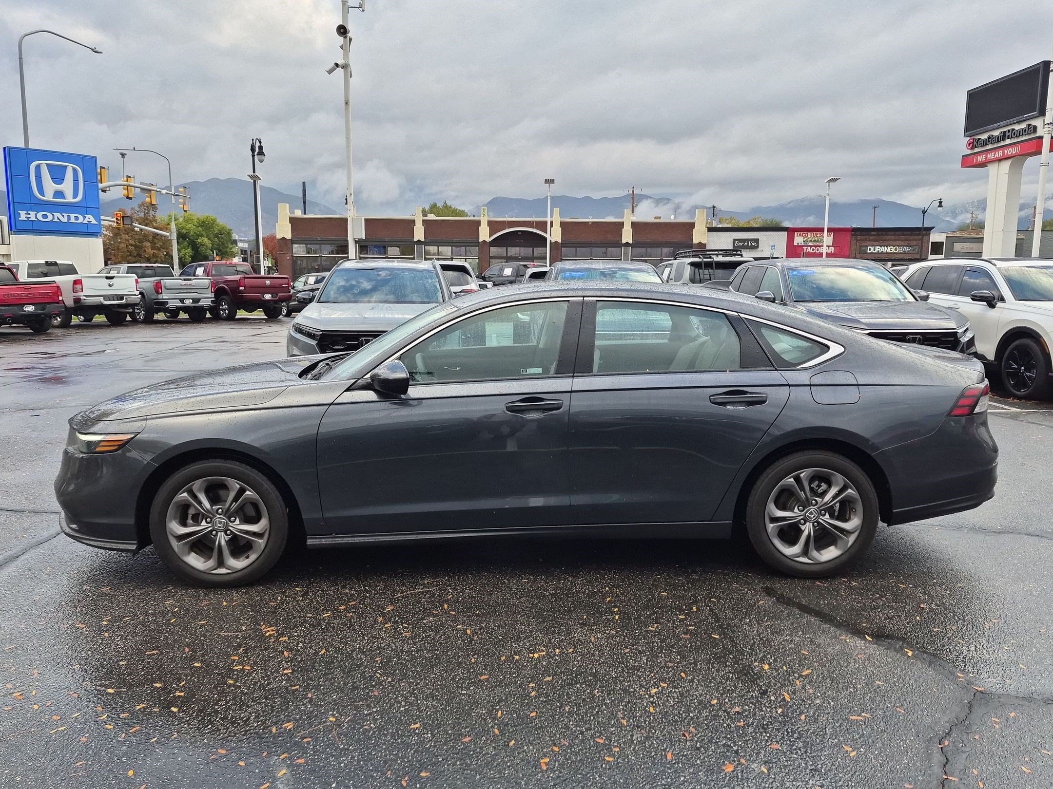 Used 2024 Honda Accord EX image 9