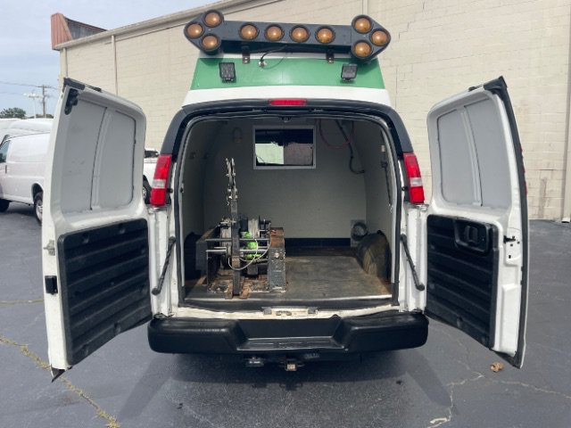 Used 2017 GMC Savana 3500 Extended RWD image 14