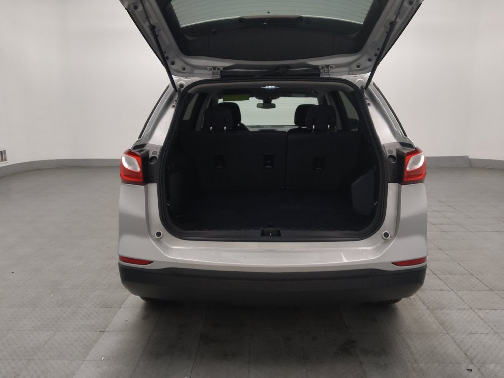 Used 2020 Chevrolet Equinox LS w/ LS Convenience Package FWD image 29