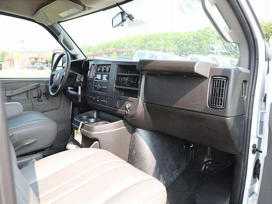New 2025 Chevrolet Express 2500 w/ Communications Package image 34