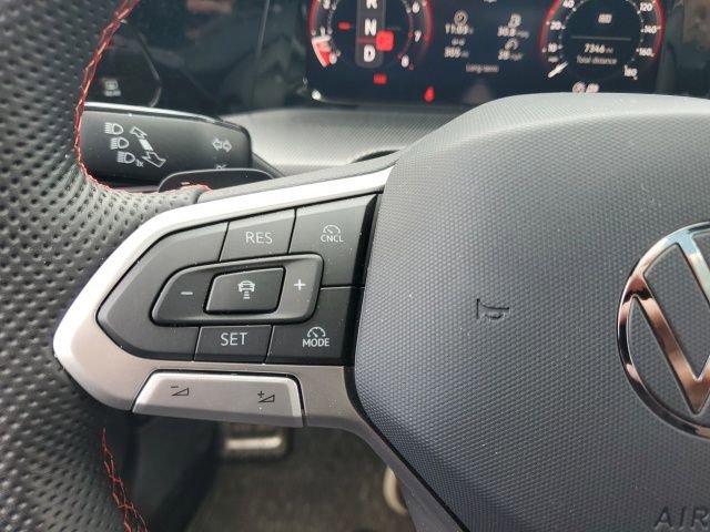 Used 2025 Volkswagen GTI SE FWD image 36