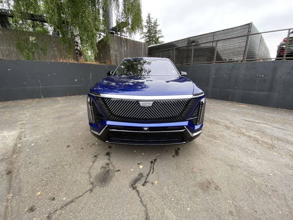 Certified 2026 Cadillac Vistiq Premium Luxury AWD/4WD image 9
