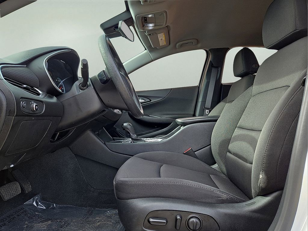 Used 2020 Chevrolet Malibu LS w/ Driver Confidence Package II image 23