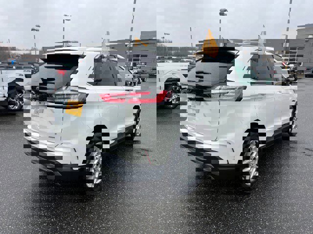 Certified 2023 Ford Edge SEL w/ Convenience Package image 7