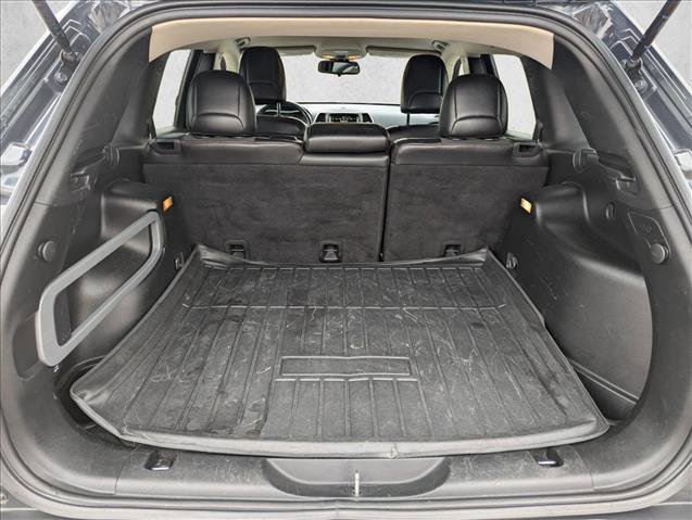 Used 2017 Jeep Cherokee Trailhawk image 6