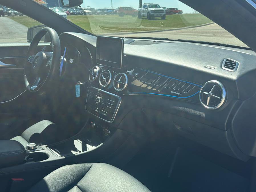 Used 2015 Mercedes-Benz CLA 250 4MATIC image 22