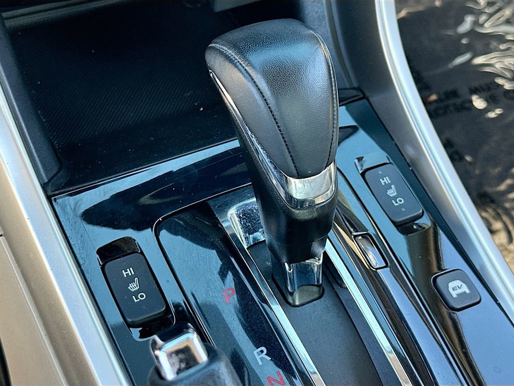 Used 2017 Honda Accord Touring image 20