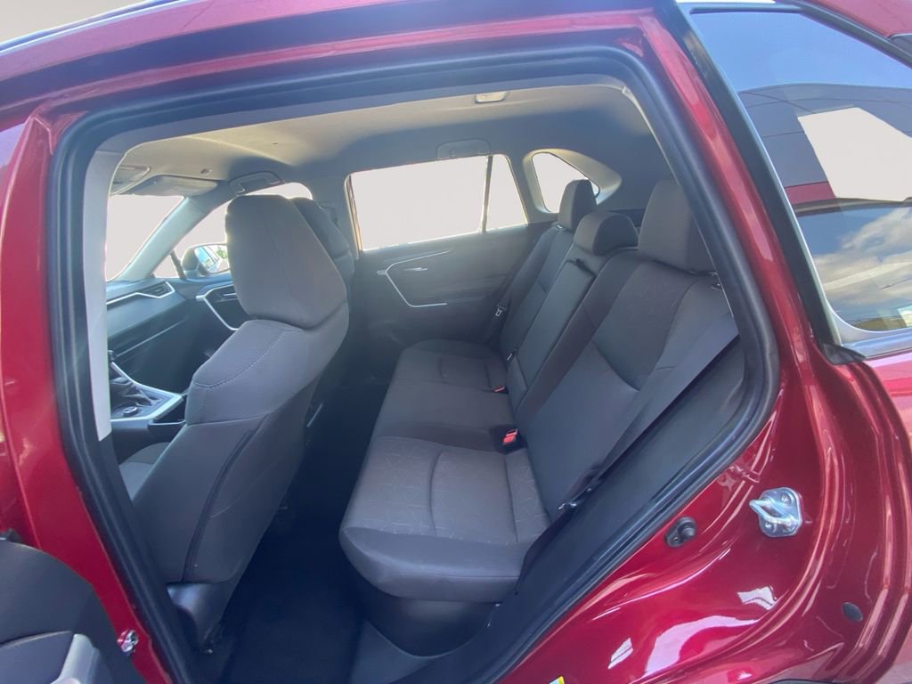 Used 2025 Toyota RAV4 XLE AWD/4WD image 13