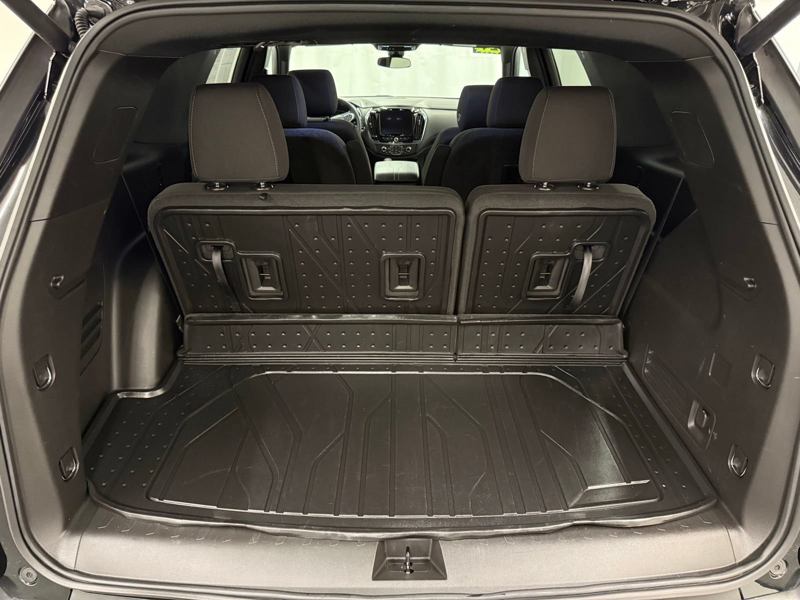 Used 2024 Chevrolet Traverse LT w/ LPO, Floor Liner Package AWD/4WD image 5