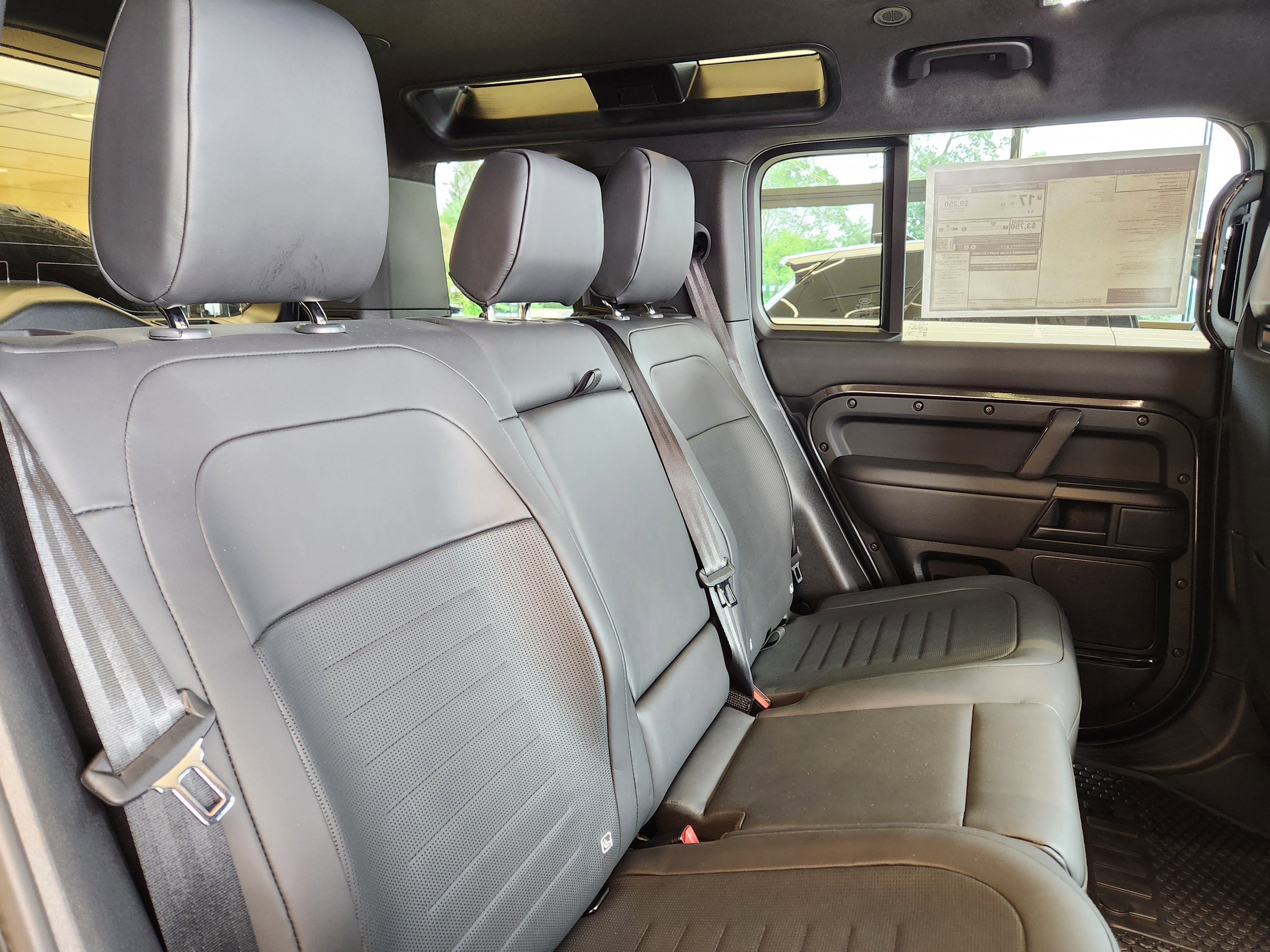 Used 2025 Land Rover Defender 110 AWD/4WD image 11