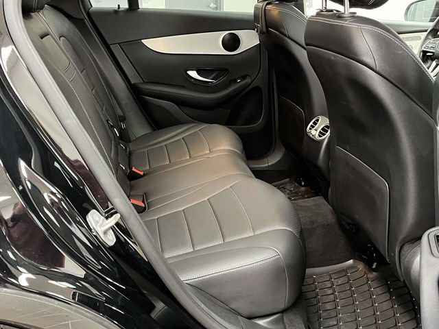 Used 2021 Mercedes-Benz GLC 300 4MATIC image 28
