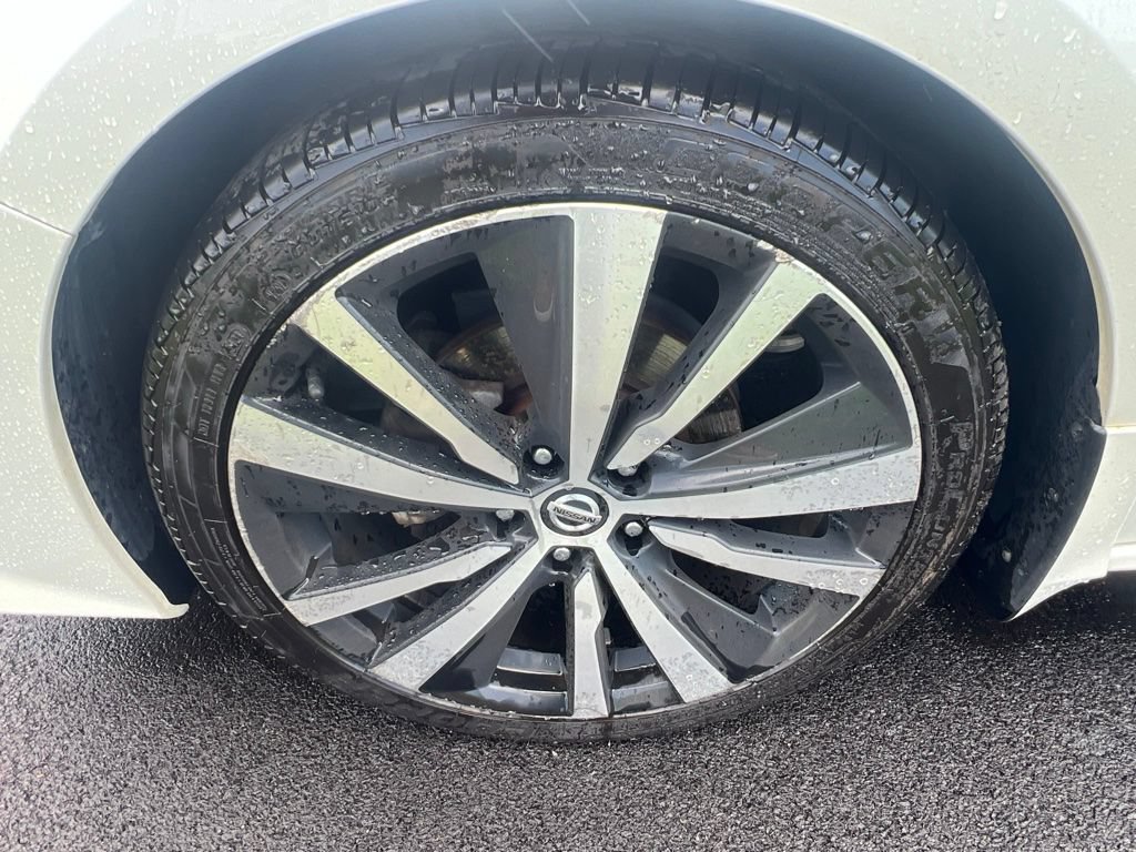 Used 2019 Nissan Altima 2.5 SR FWD image 5