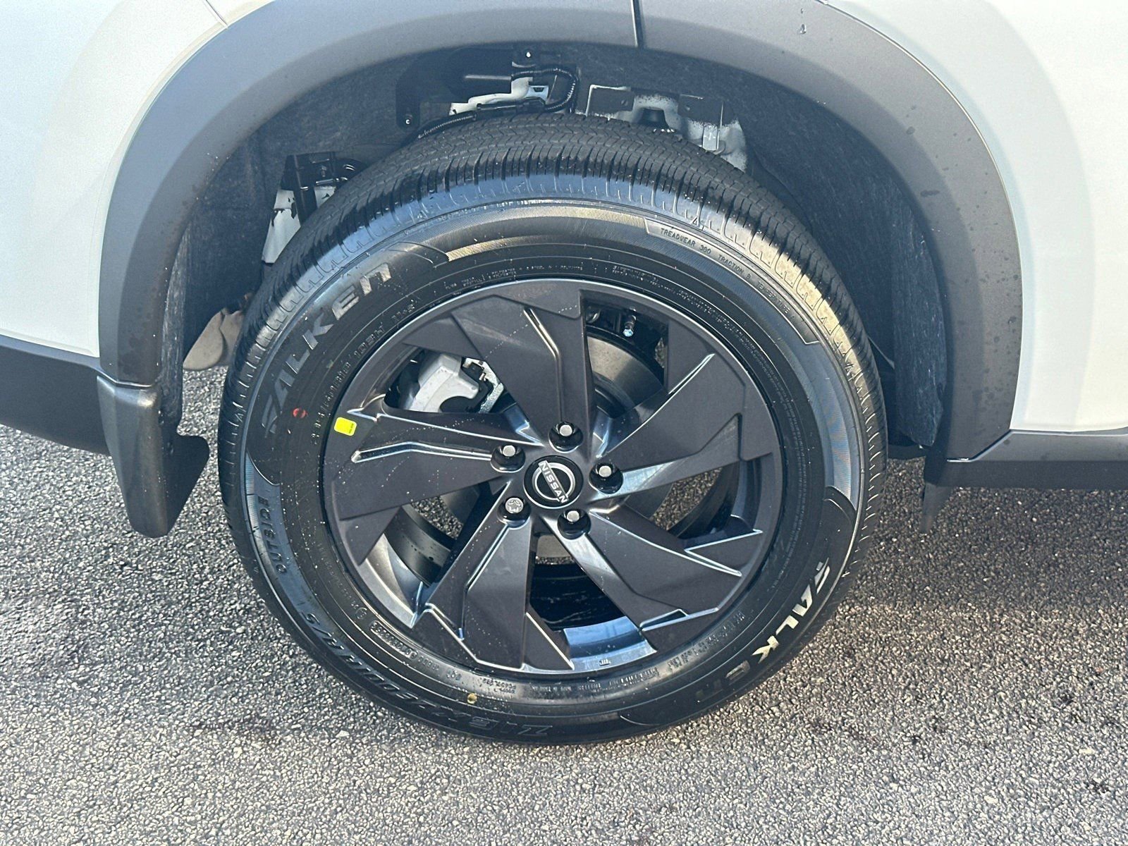 New 2026 Nissan Rogue SV FWD image 17