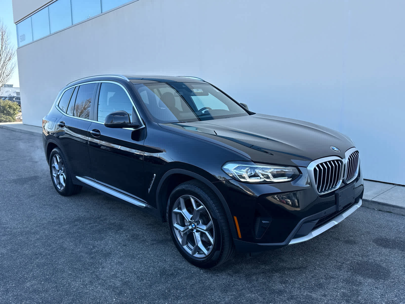 Certified 2023 BMW X3 xDrive30i w/ Premium Package image 2