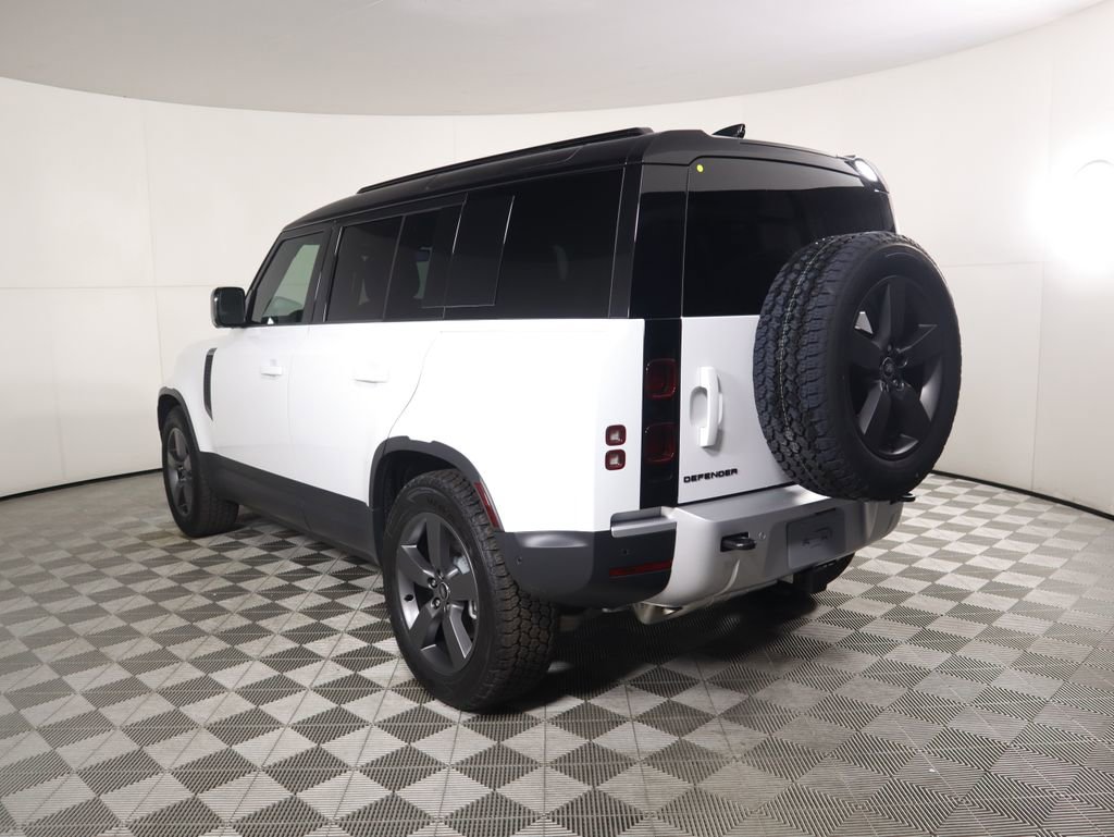 New 2025 Land Rover Defender 110 S image 7