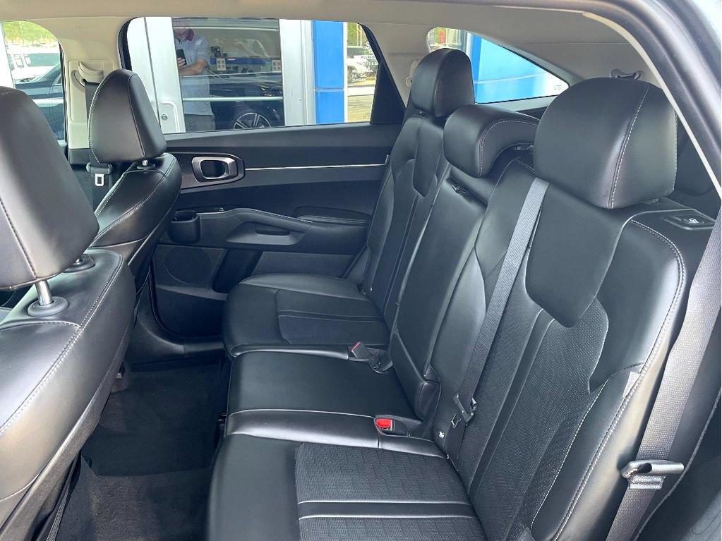 Used 2024 Kia Sorento S AWD/4WD image 10