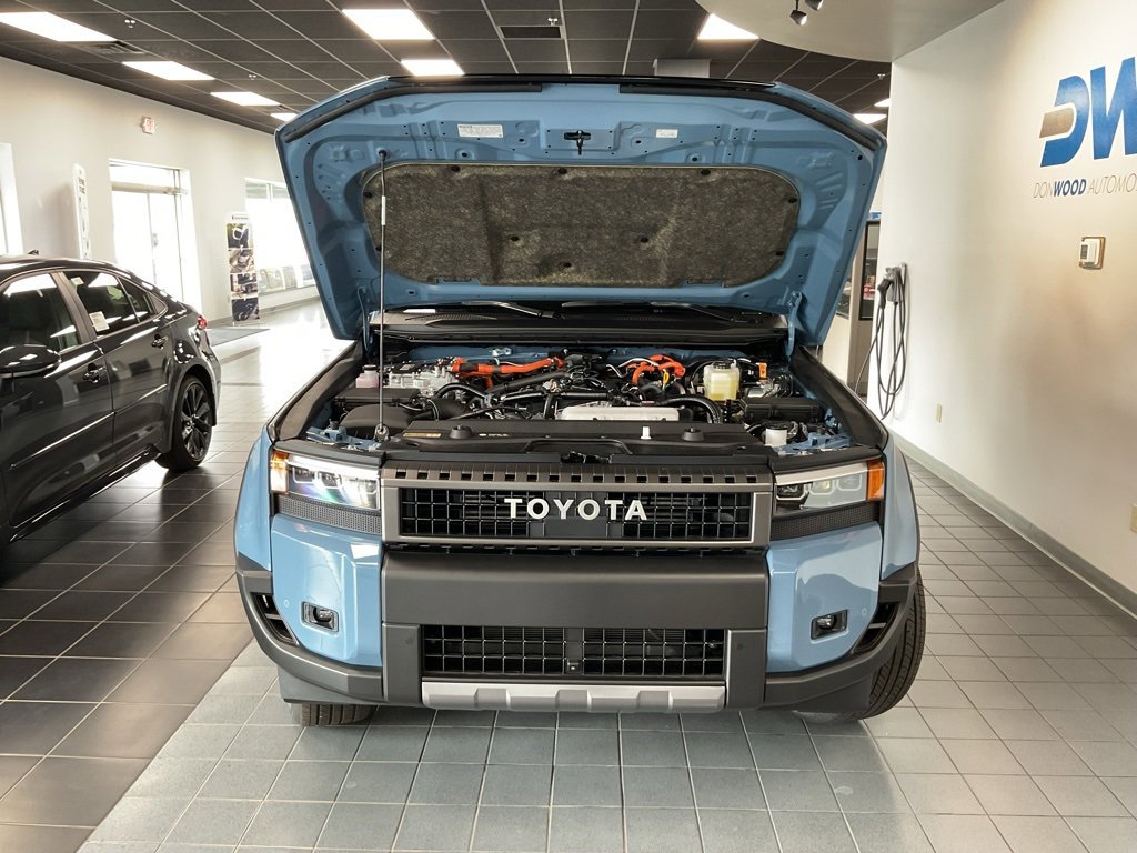 New 2025 Toyota Land Cruiser image 7