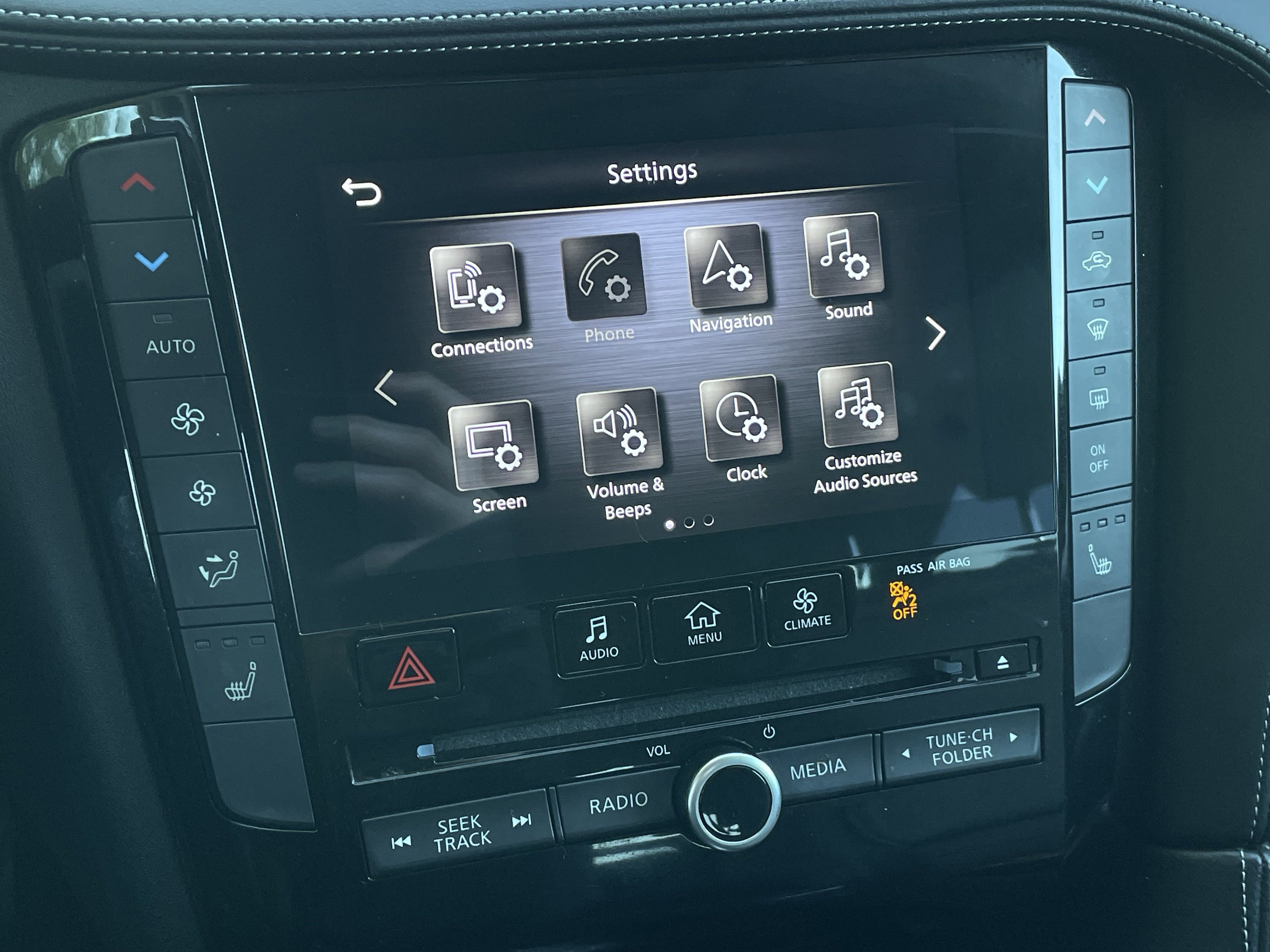 Used 2021 INFINITI QX50 Essential w/ Cargo Package image 32