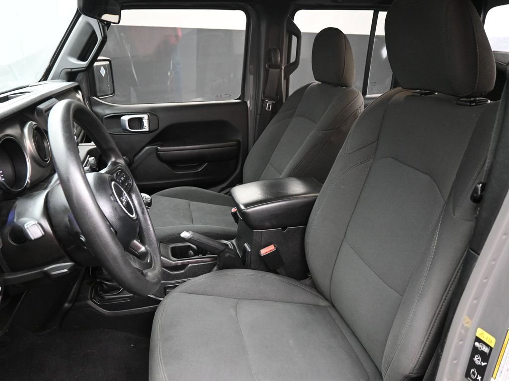 Used 2021 Jeep Gladiator Sport AWD/4WD image 11