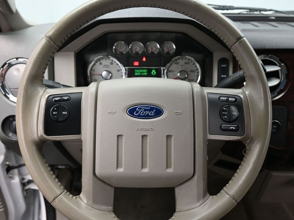 Used 2010 Ford F350 Lariat image 12