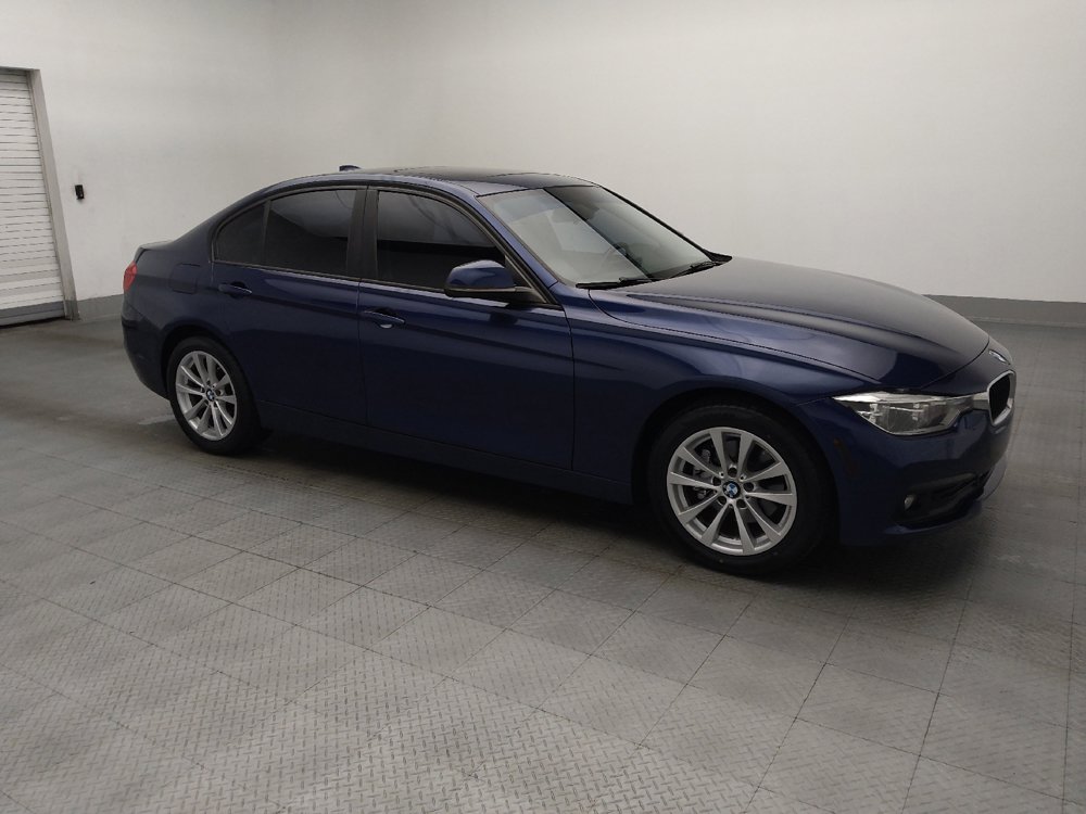 Used 2018 BMW 320i xDrive Sedan w/ Convenience Package AWD/4WD image 11