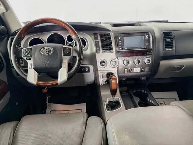 Used 2016 Toyota Sequoia Platinum AWD/4WD image 22