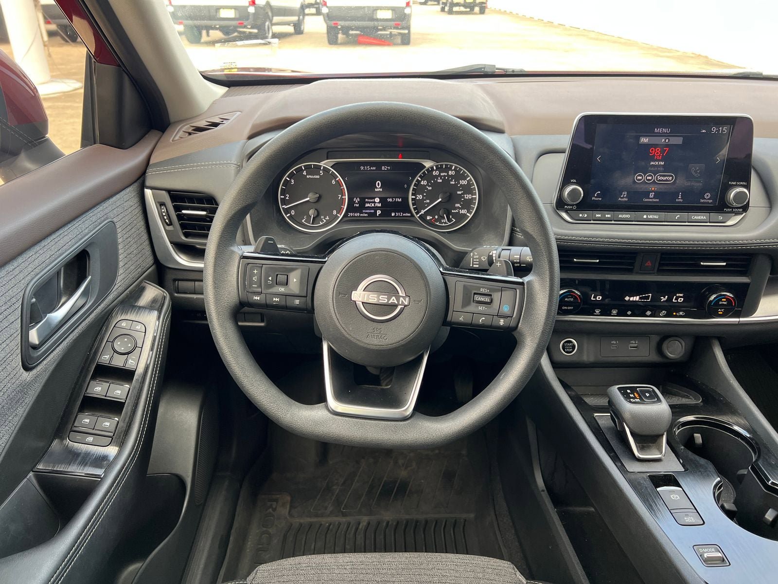 Used 2023 Nissan Rogue SV FWD image 26