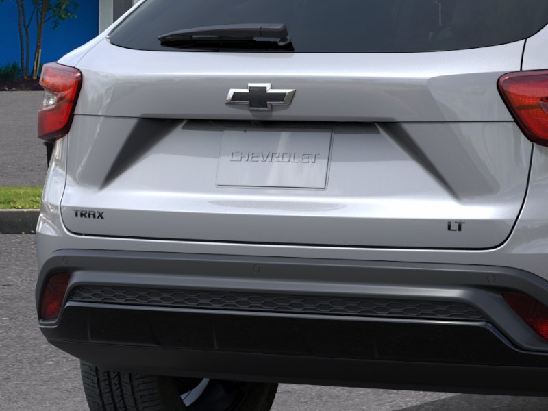 New 2026 Chevrolet Trax LT w/ Sunroof Package FWD image 16