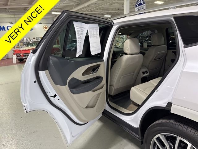 Used 2024 GMC Terrain Denali w/ Denali Premium Package image 24