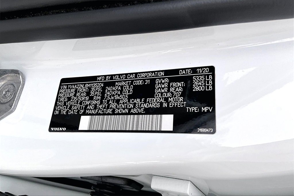 Used 2021 Volvo V90 T6 Cross Country image 18