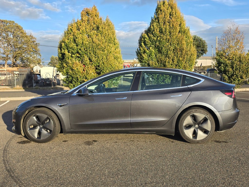 Used 2019 Tesla Model 3 Long Range AWD/4WD image 2
