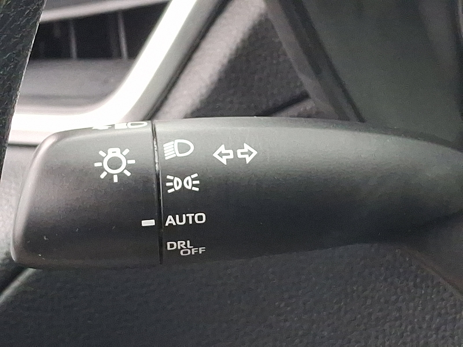 Used 2025 Toyota Corolla Cross AWD Hybrid image 26